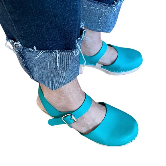 Lotta From Stockholm Shoes - Lotta sandals made in Stockholm Sweden. Leather upper wooden sole and heel sz 39